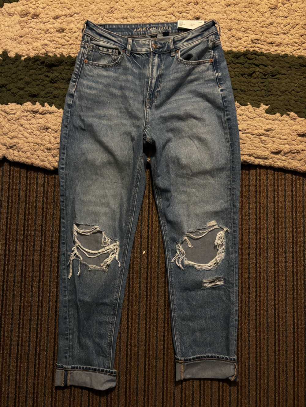 American Eagle Outfitters Mom Jeans - Medium Blue
